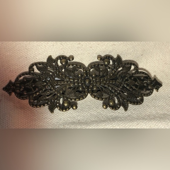 Two Ornate Burnished Brass Tone Metal Barrettes - Picture 2 of 9